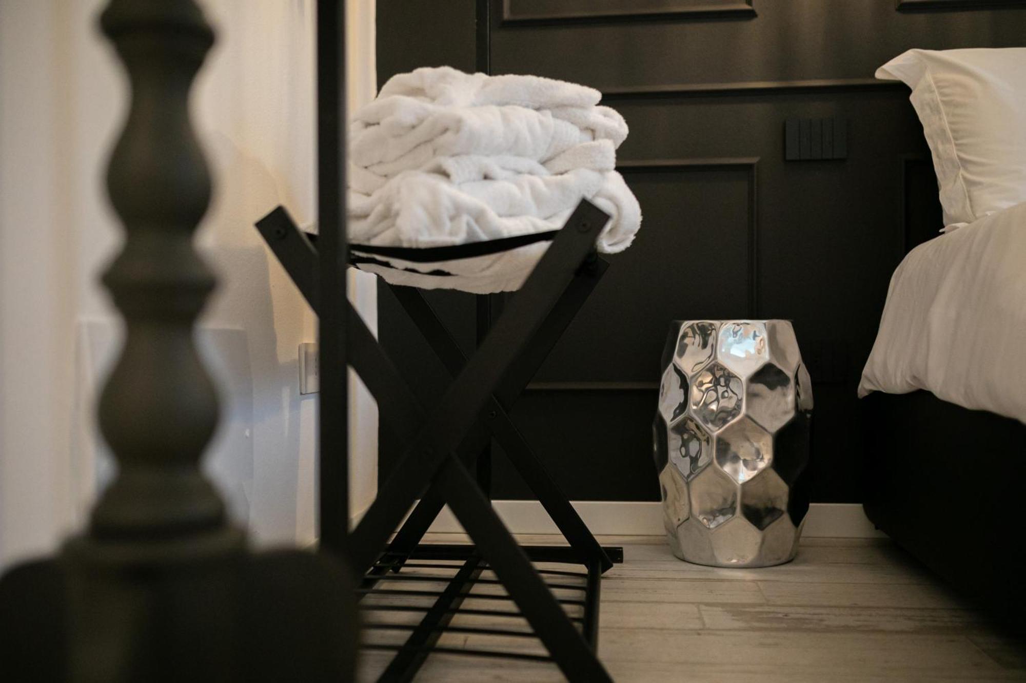 צ'סנטיקו Villa Monti Suites&Aparts מראה חיצוני תמונה