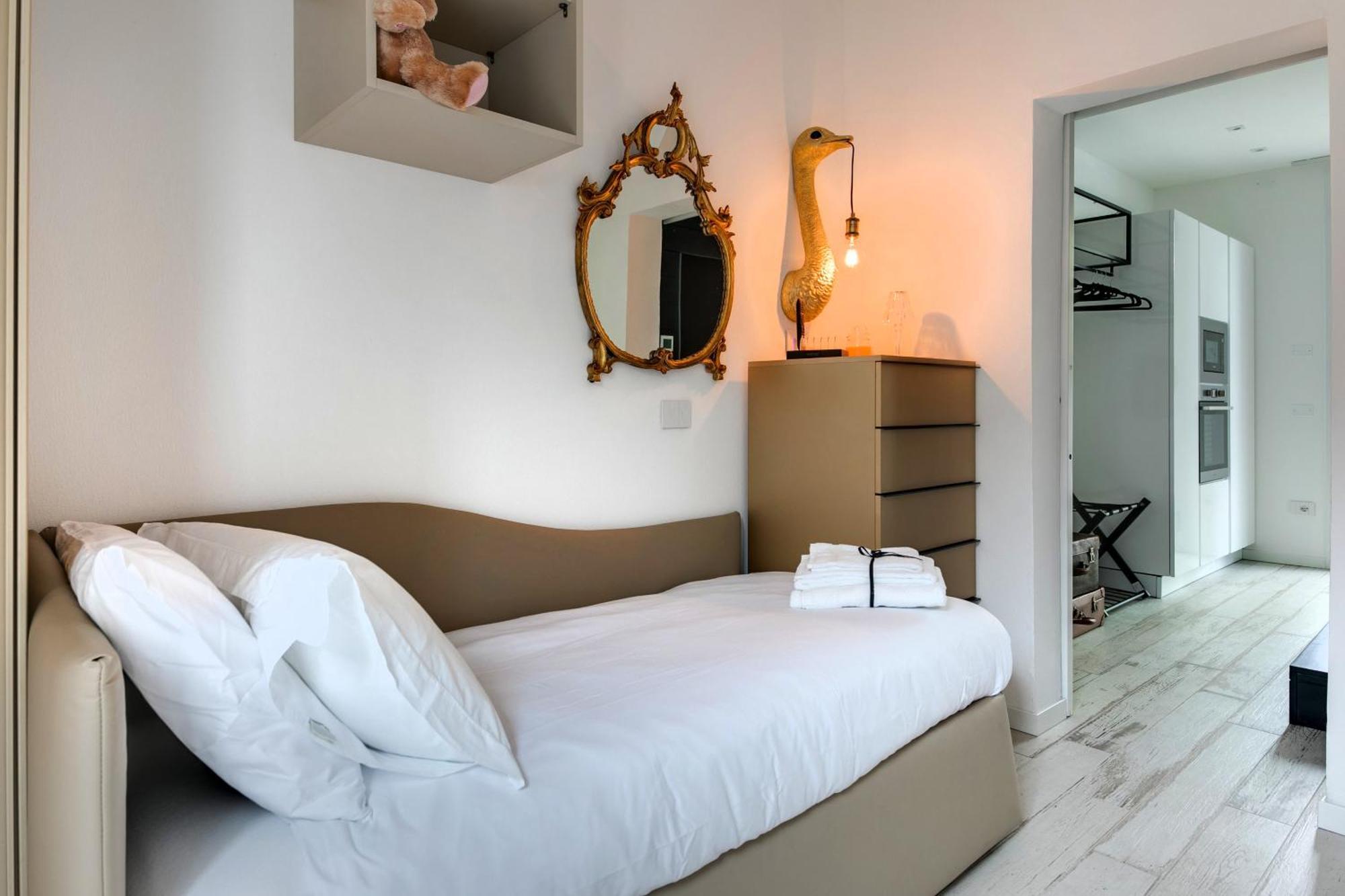 צ'סנטיקו Villa Monti Suites&Aparts מראה חיצוני תמונה