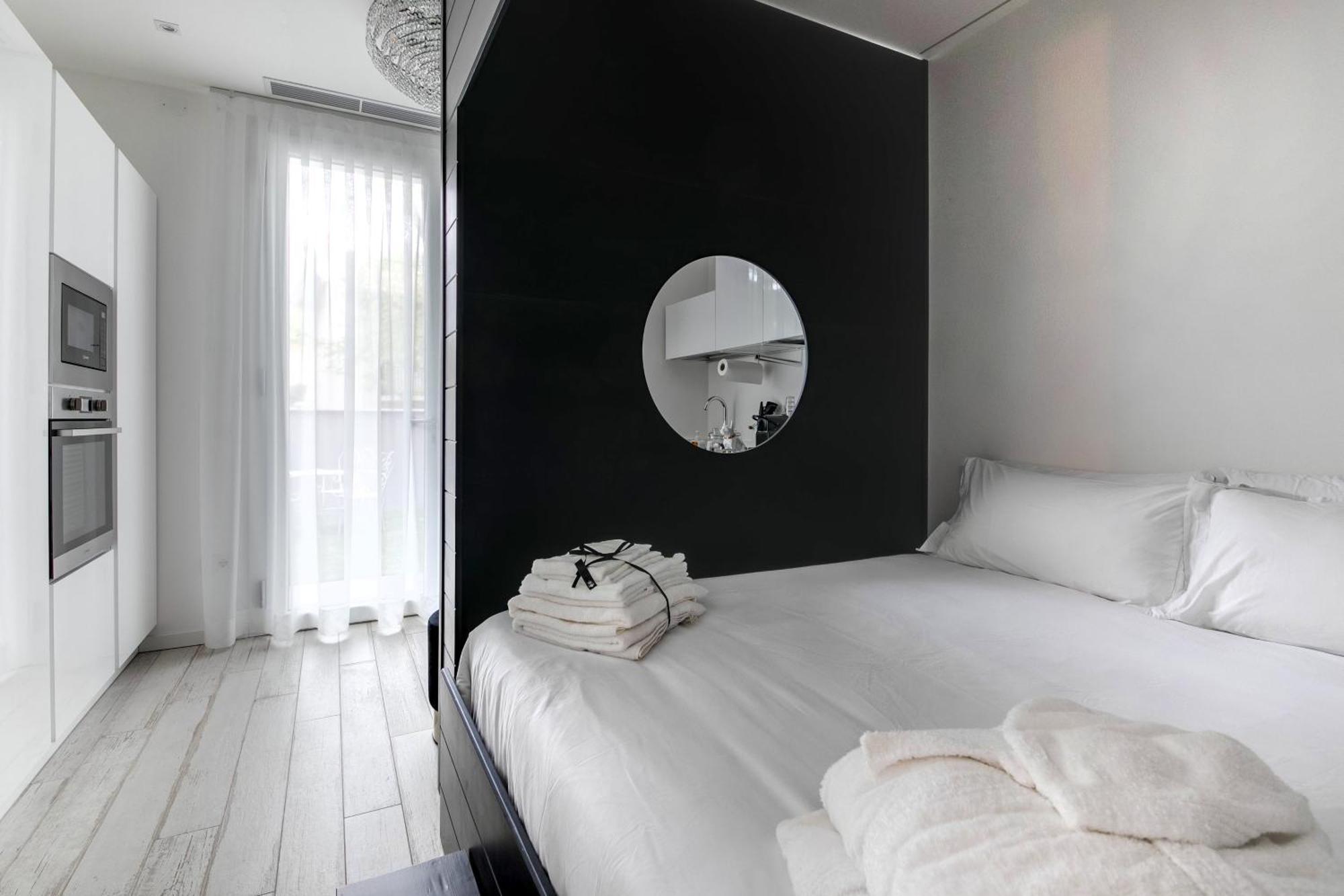 צ'סנטיקו Villa Monti Suites&Aparts מראה חיצוני תמונה