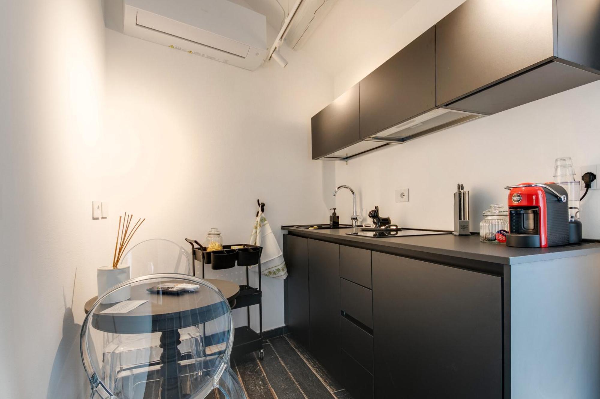 צ'סנטיקו Villa Monti Suites&Aparts מראה חיצוני תמונה